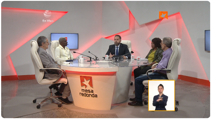 CIEM Mesa Redonda por el 45 Aniversario del Centro de Investigaciones de la Economía Mundial